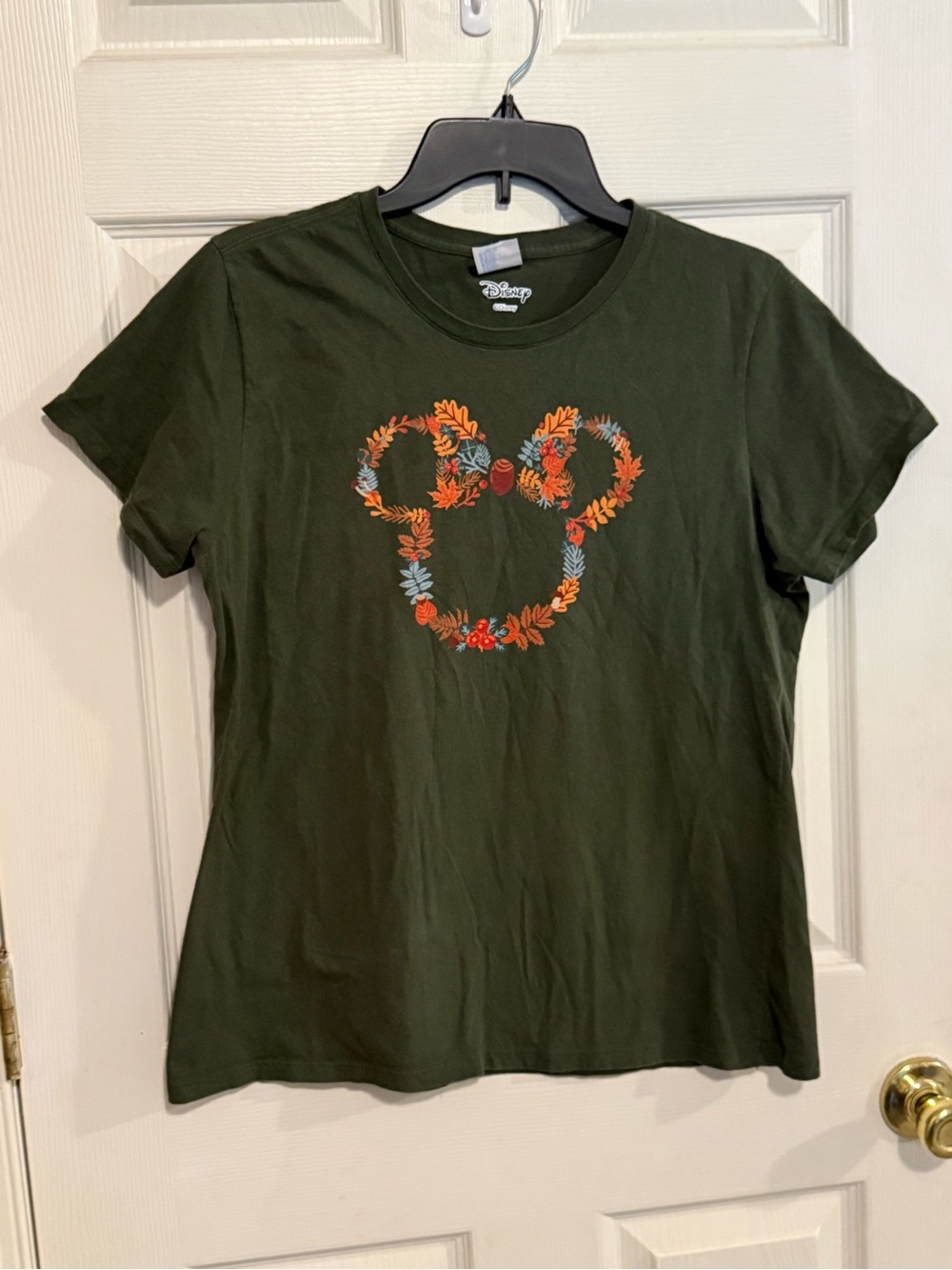 Disney Fall Minnie Mouse Leaf Wreath Graphic Tee Women’s Size Large Autumn Shirt